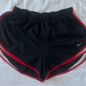 red and black size xl nike running shorts
